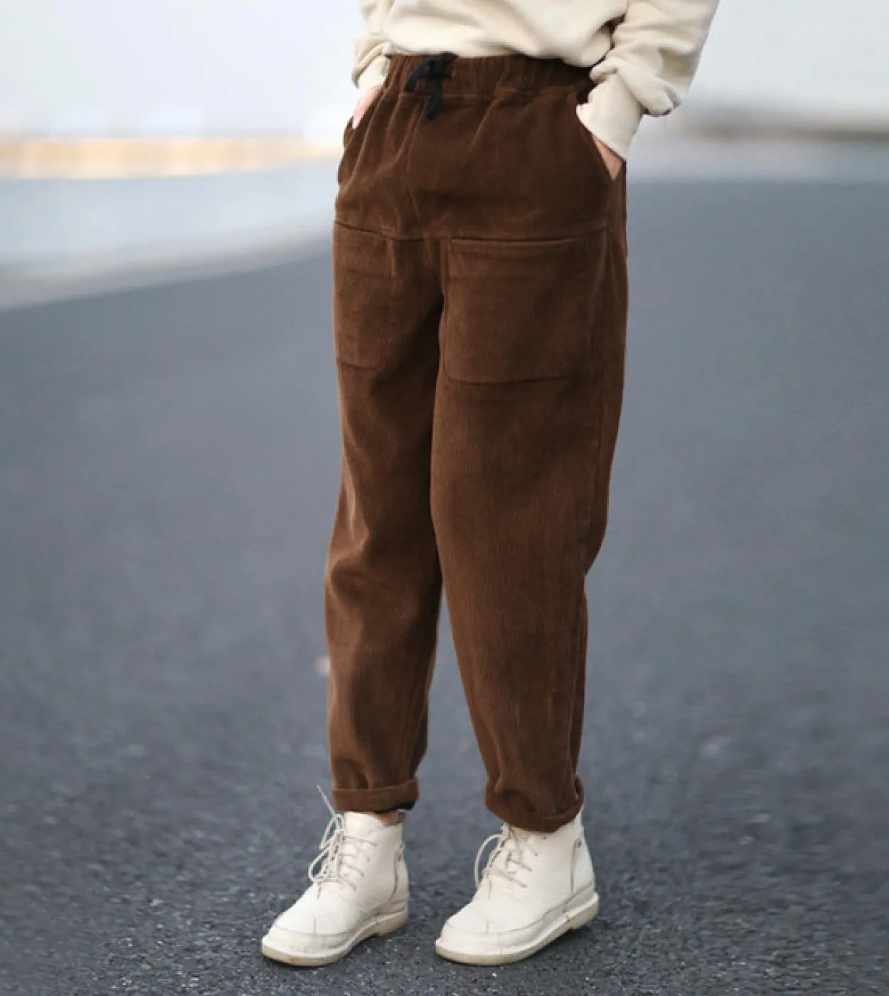Autunno Inverno New Arts Style Donna Vita elastica Pantaloni larghi Pantaloni Harem in velluto a coste di cotone casual abbinati