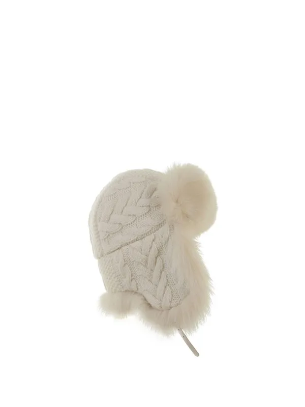 Aviator hat in pure cashmere with braids