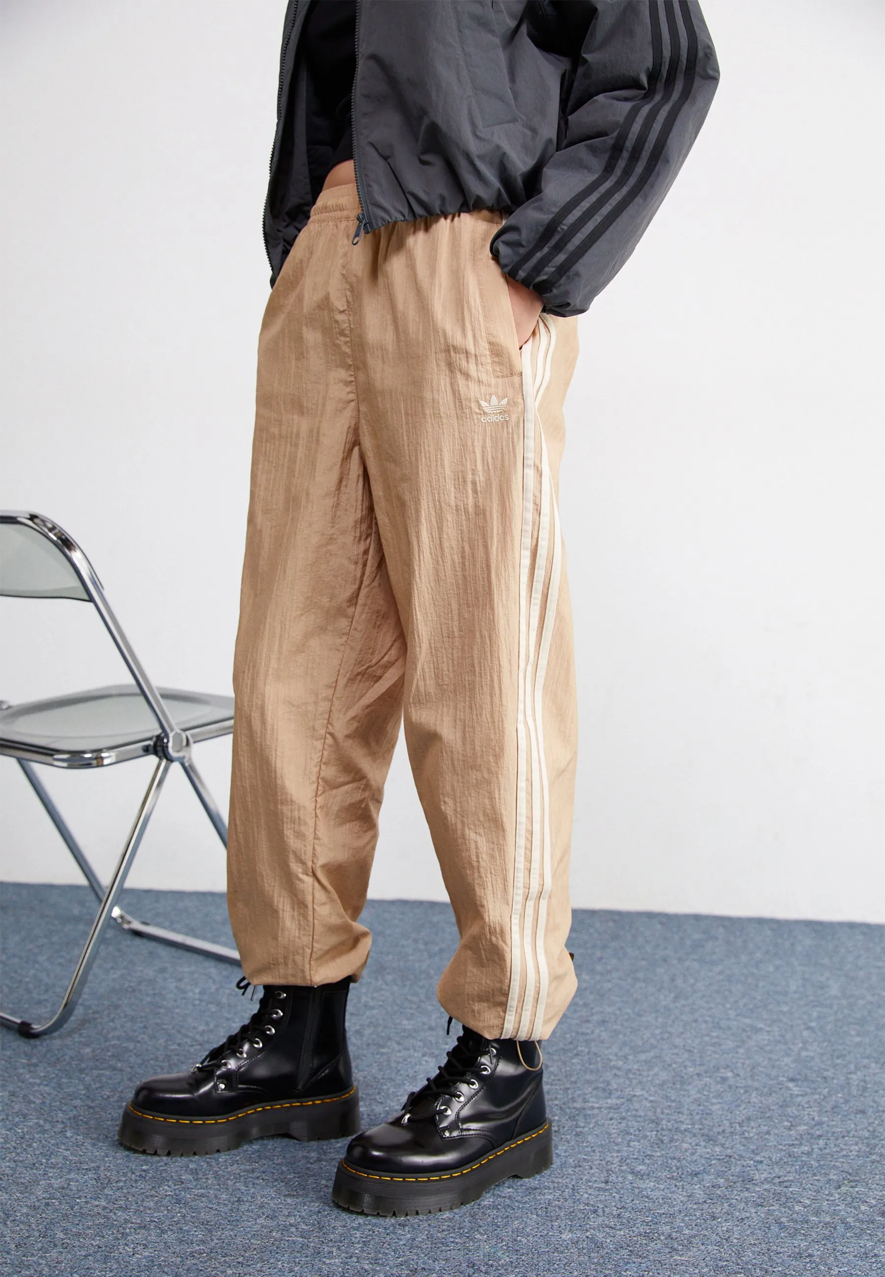 BALLOON PANTS - Pantaloni sportivi