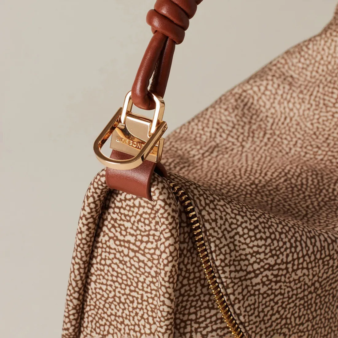 Borsa hobo media Borbonese Horseback beige e marrone in tessuto OP