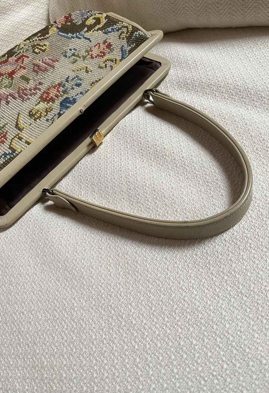 Borsa ricamata a punto croce vintage anni ’50