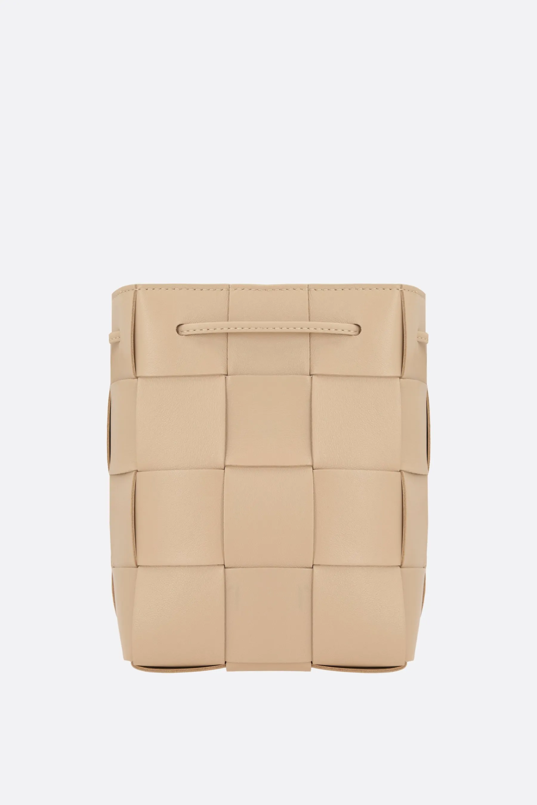 BOTTEGA VENETA borsa a secchiello Cassette small in Maxi Intrecciato nappa 