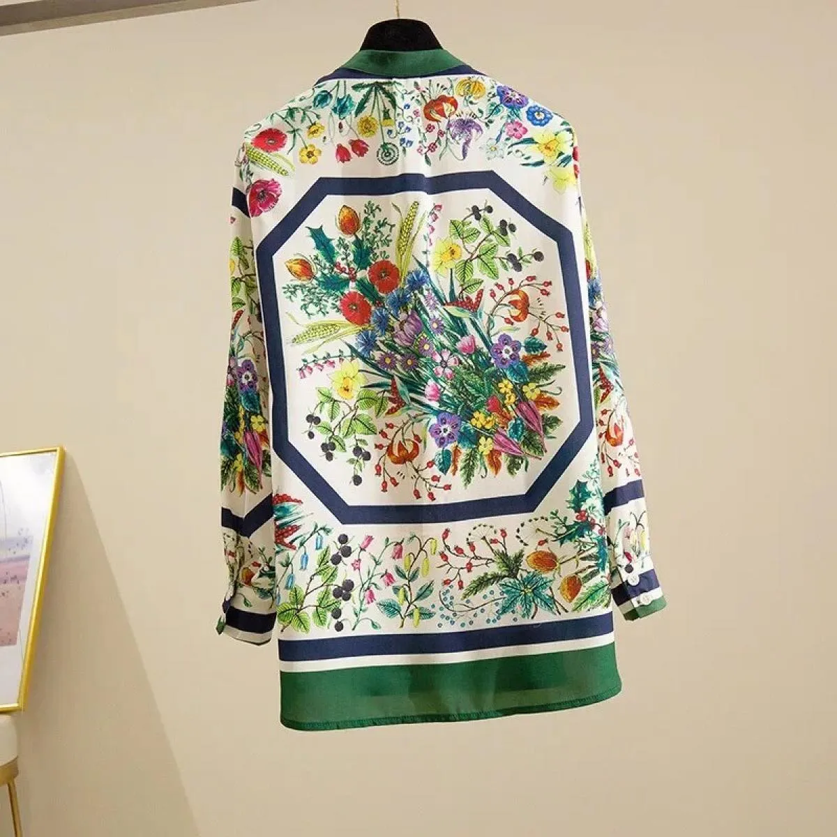 Camicia da spinning a colori retrò famosa famiglia tempesta di neve Camicia da donna con colletto rialzato floreale a maniche lu