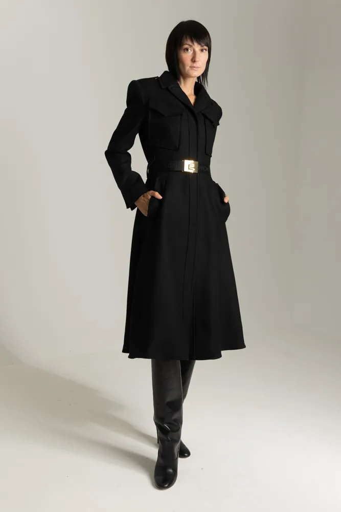 Cappotto taglio redingote con cintura Nero