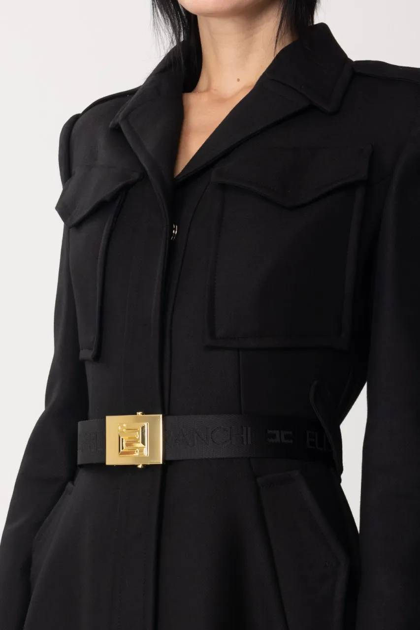 Cappotto taglio redingote con cintura Nero
