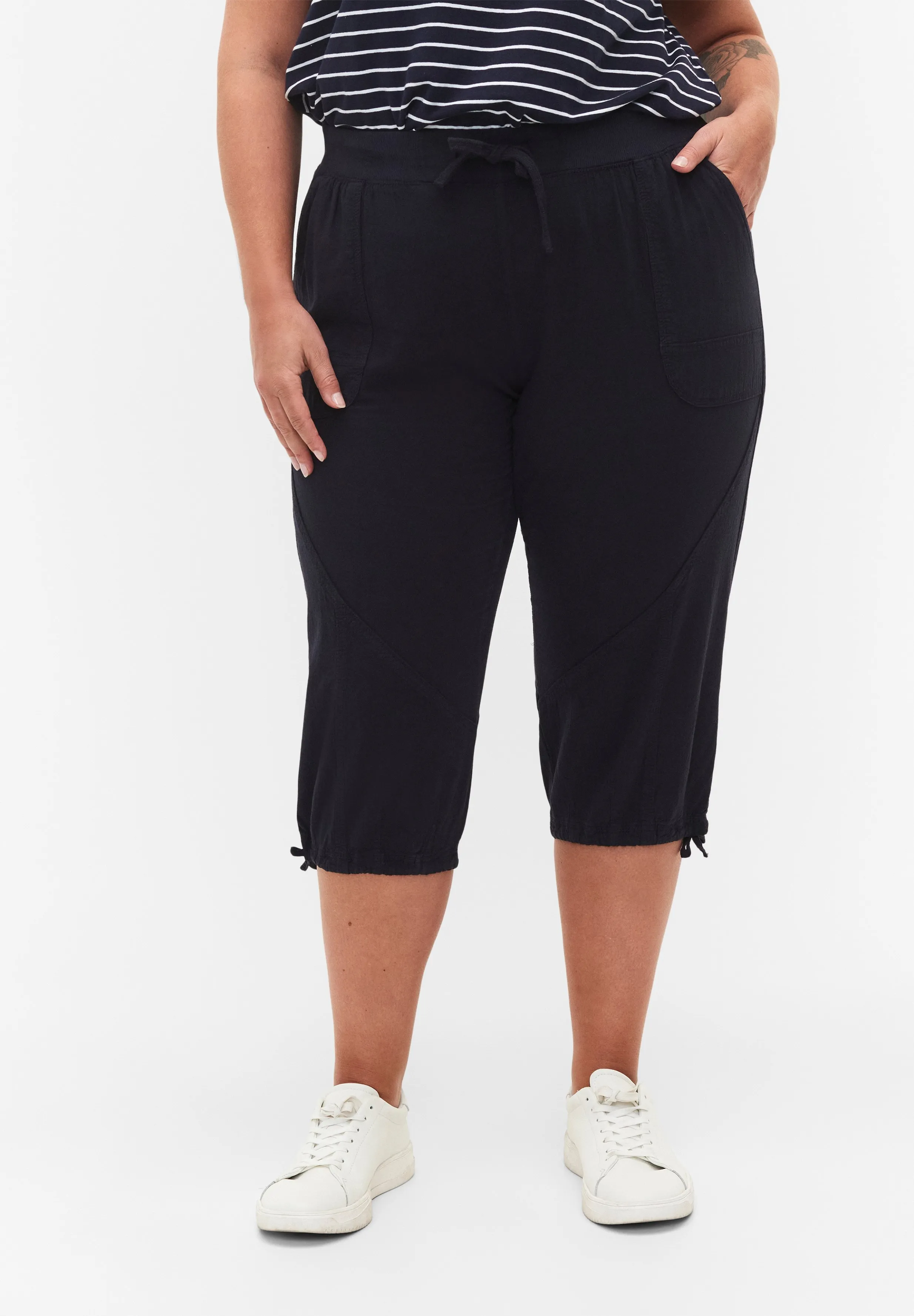 CAPRI - Shorts
