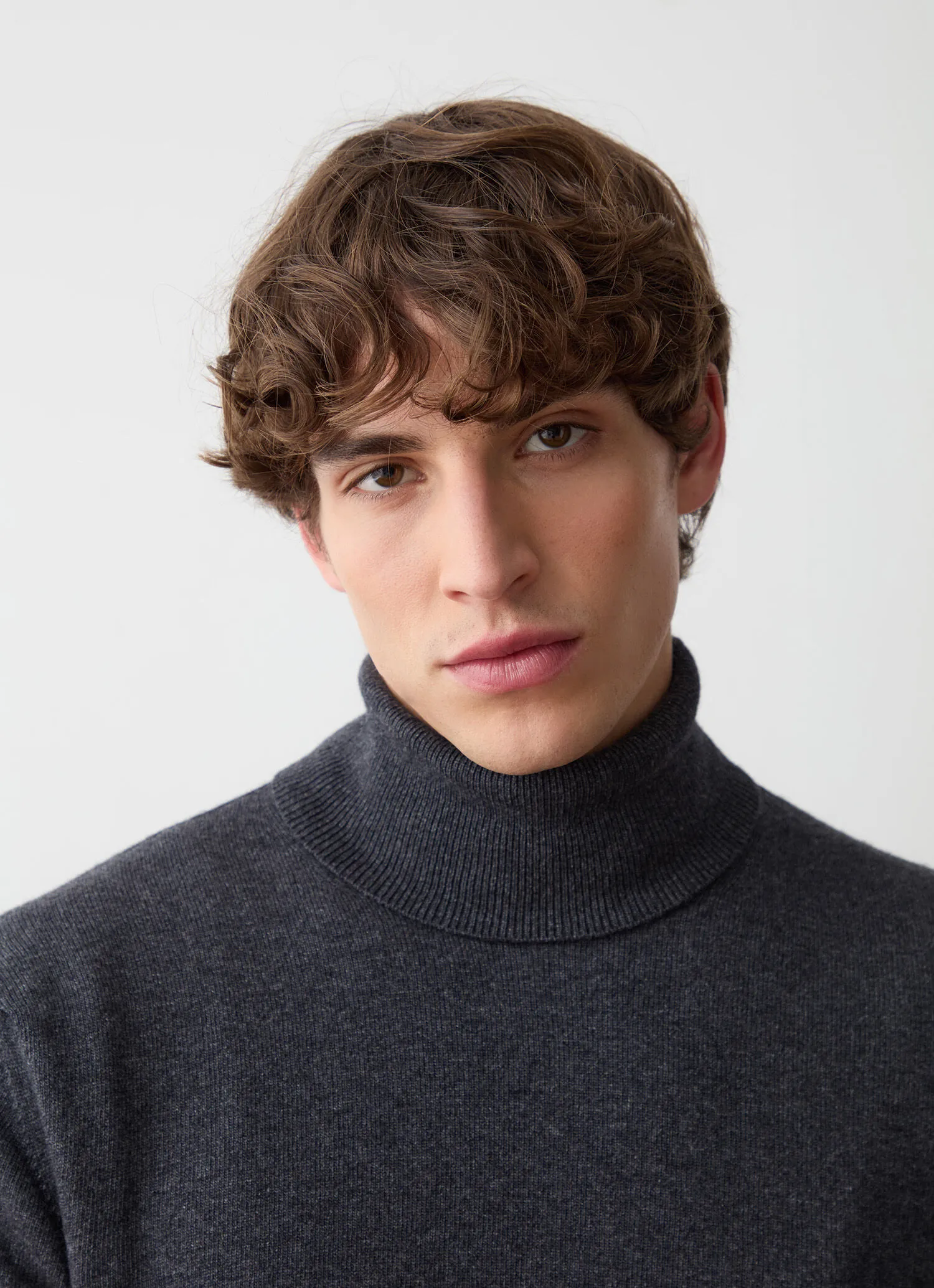 Cashmere-blend stockinette-stitch polo-neck