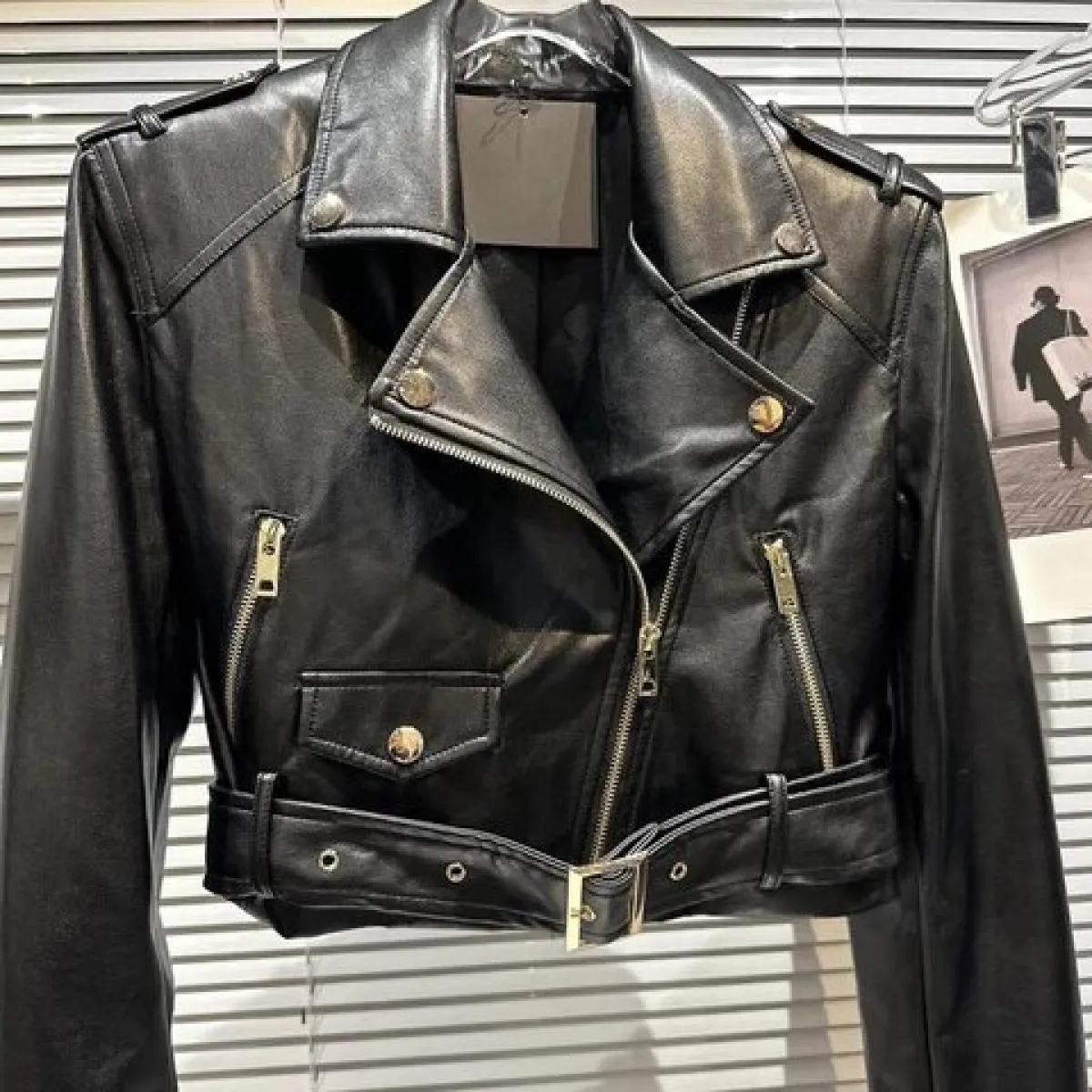 High Street 2023 Nuova giacca di design Giacca da donna con cerniera Design Giacca in pelle sintetica da motociclista in ecopell
