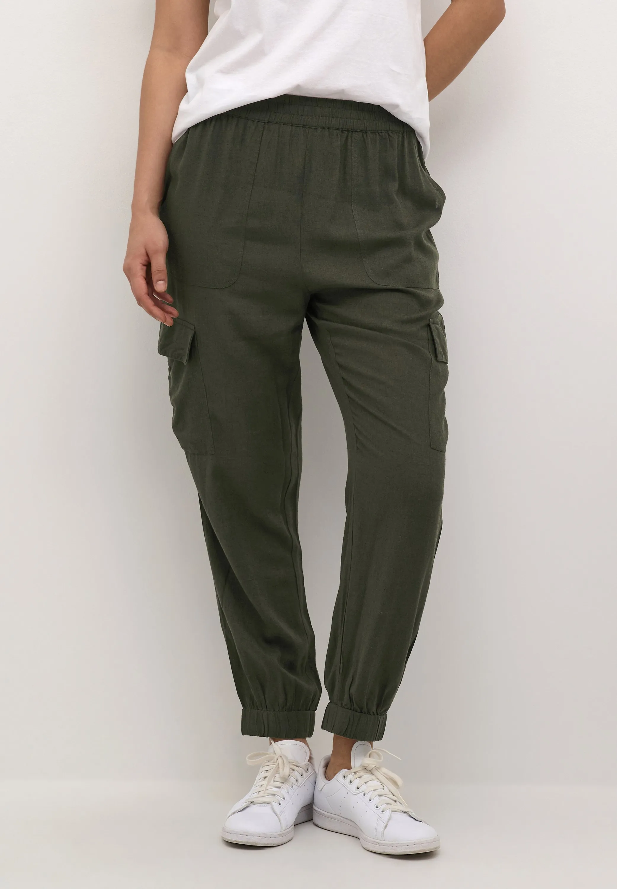 KAMILIA CROPPED - Pantaloni cargo