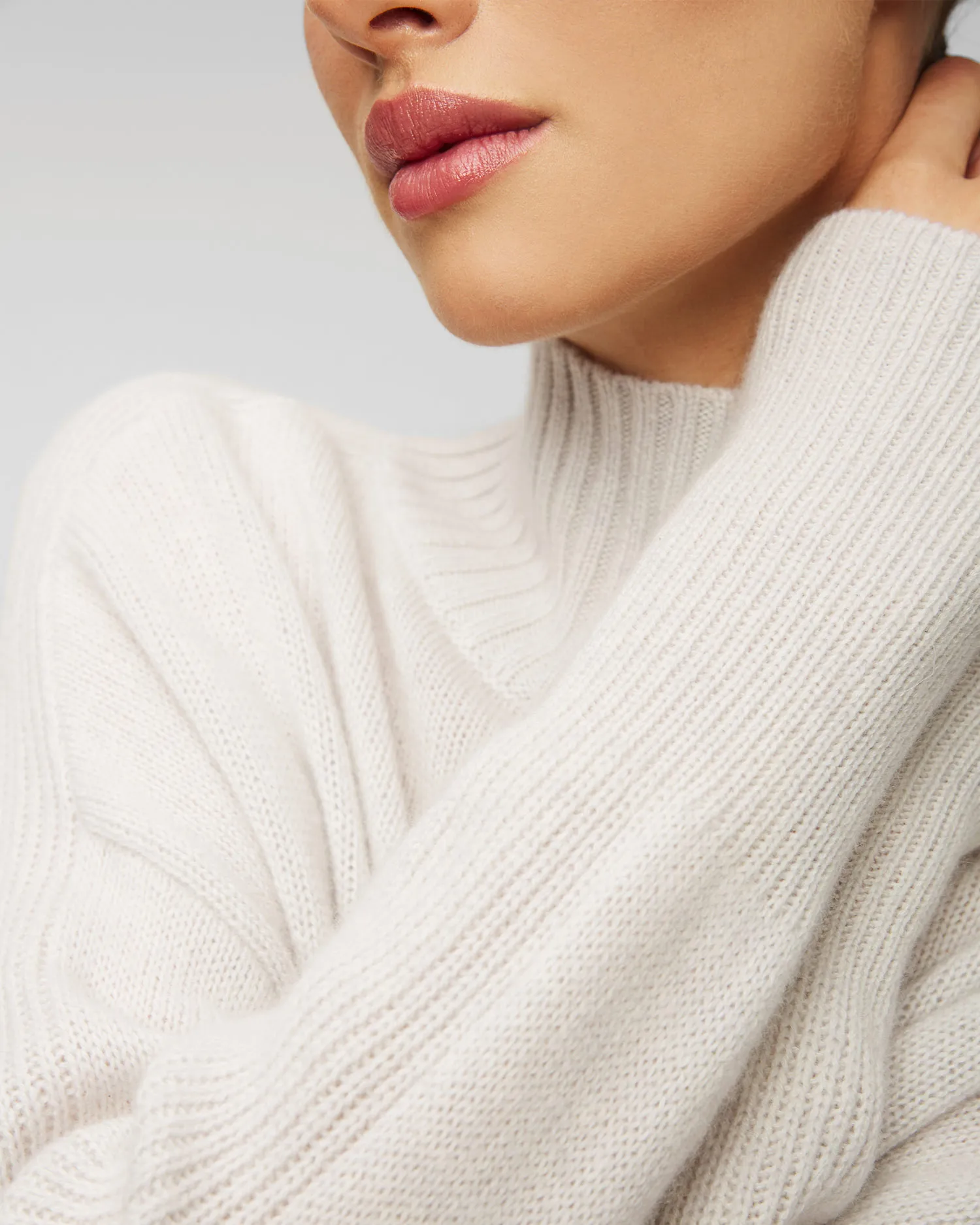 Maglione in cashmere da donna Allude Mockneck a collo alto 11156-80