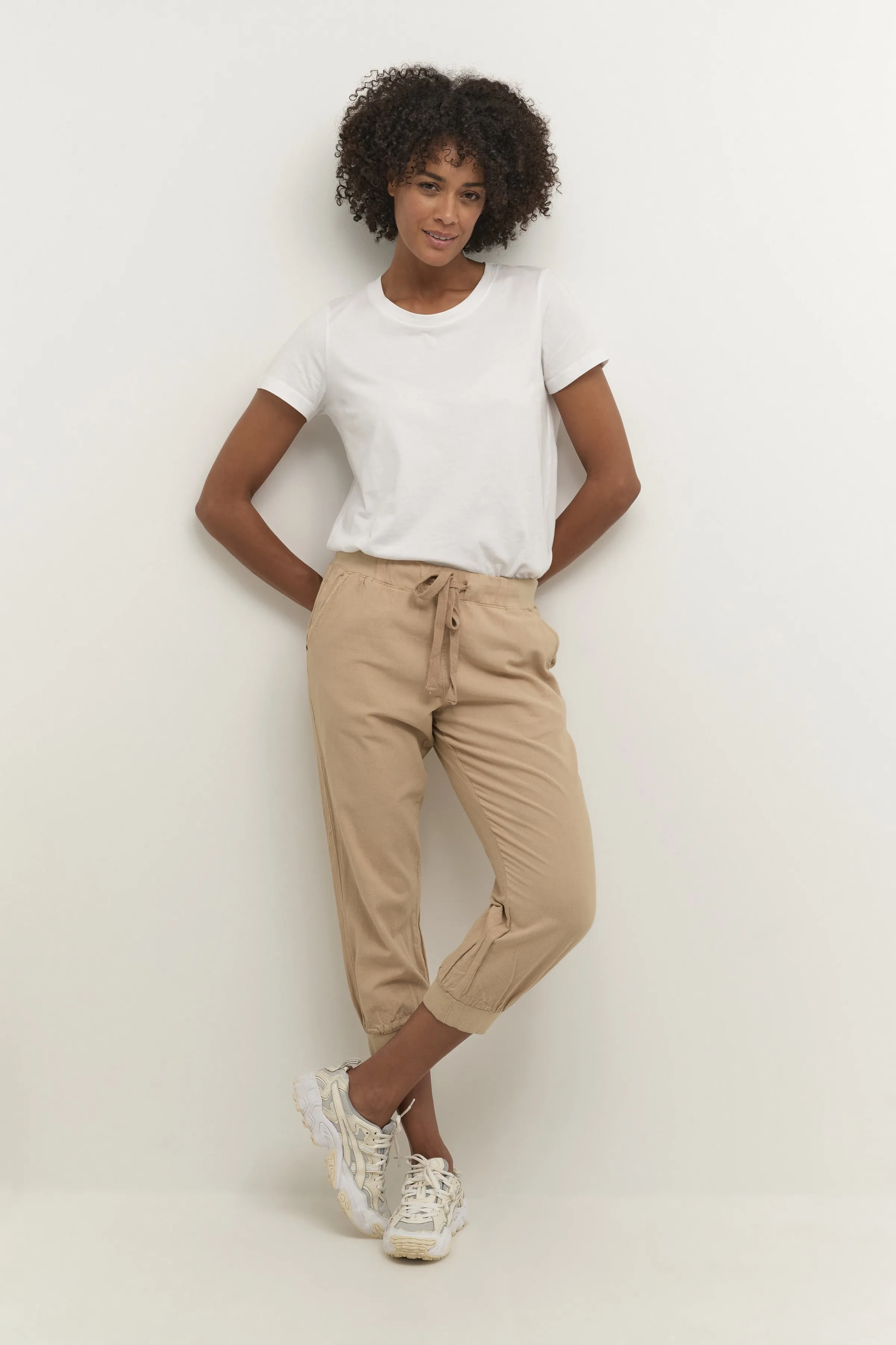 NAYA CAPRI - Shorts