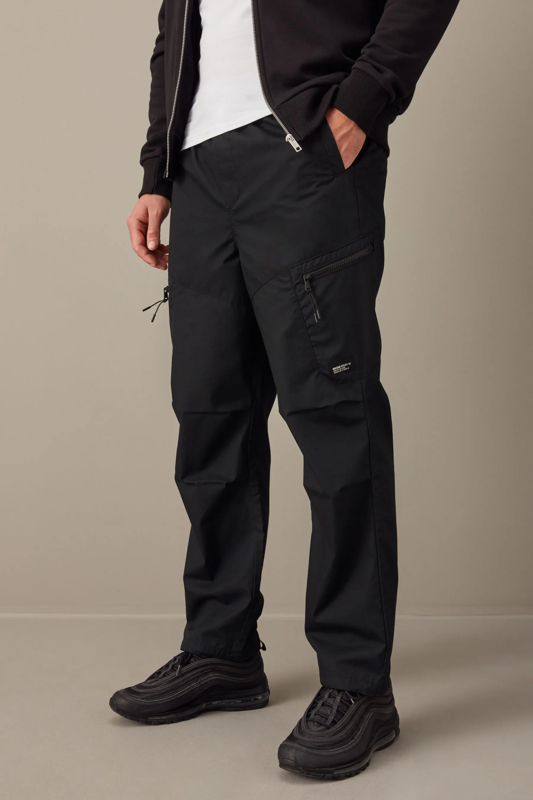 Nero  - Pantaloni cargo comoda con paracadutista