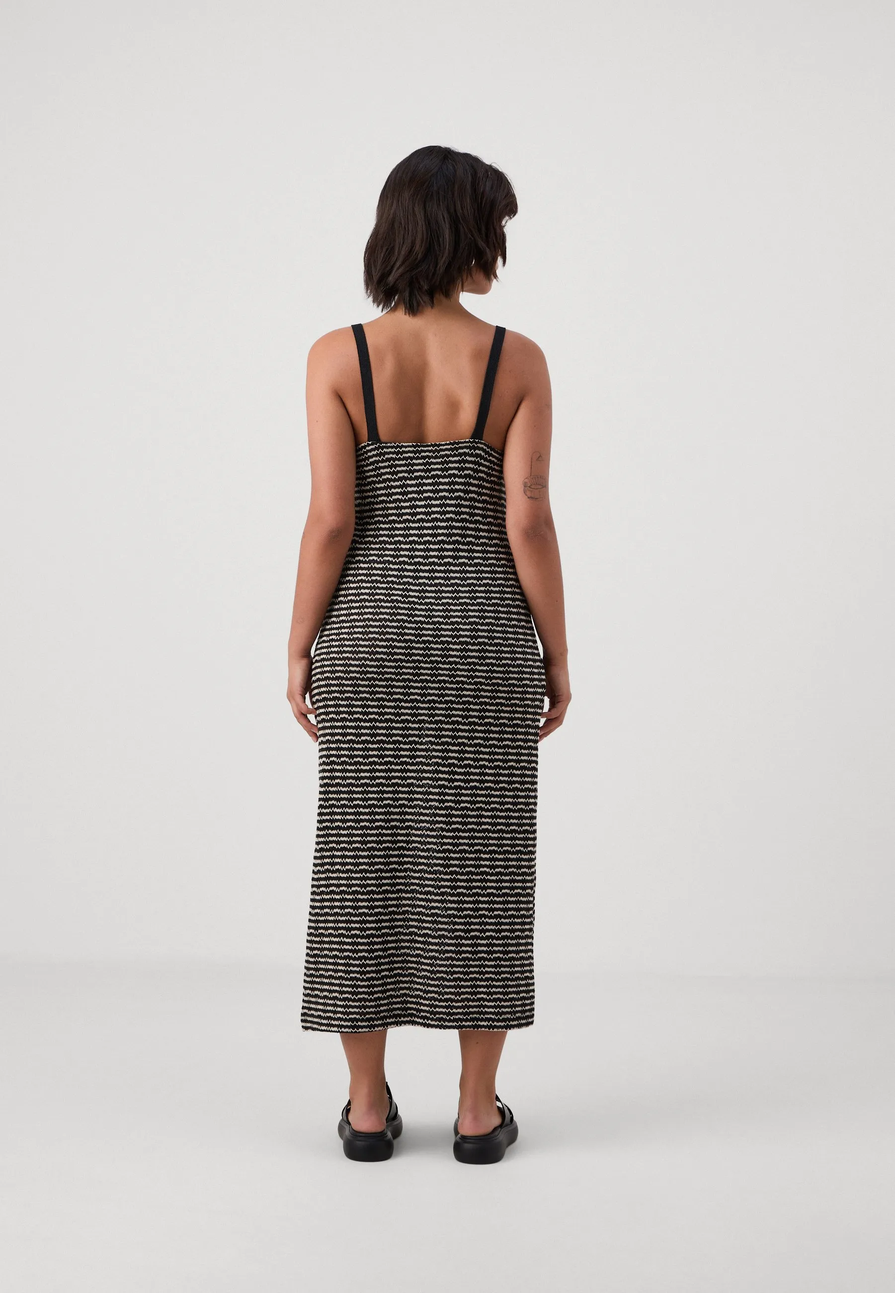 ONLTOVE DRESS - Abito in maglia