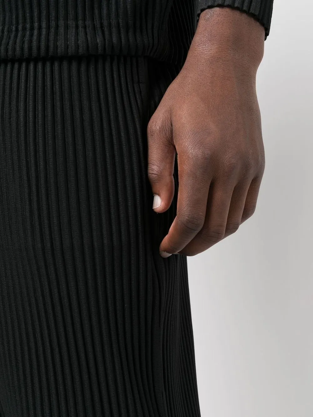pantalone crop in tessuto plissé