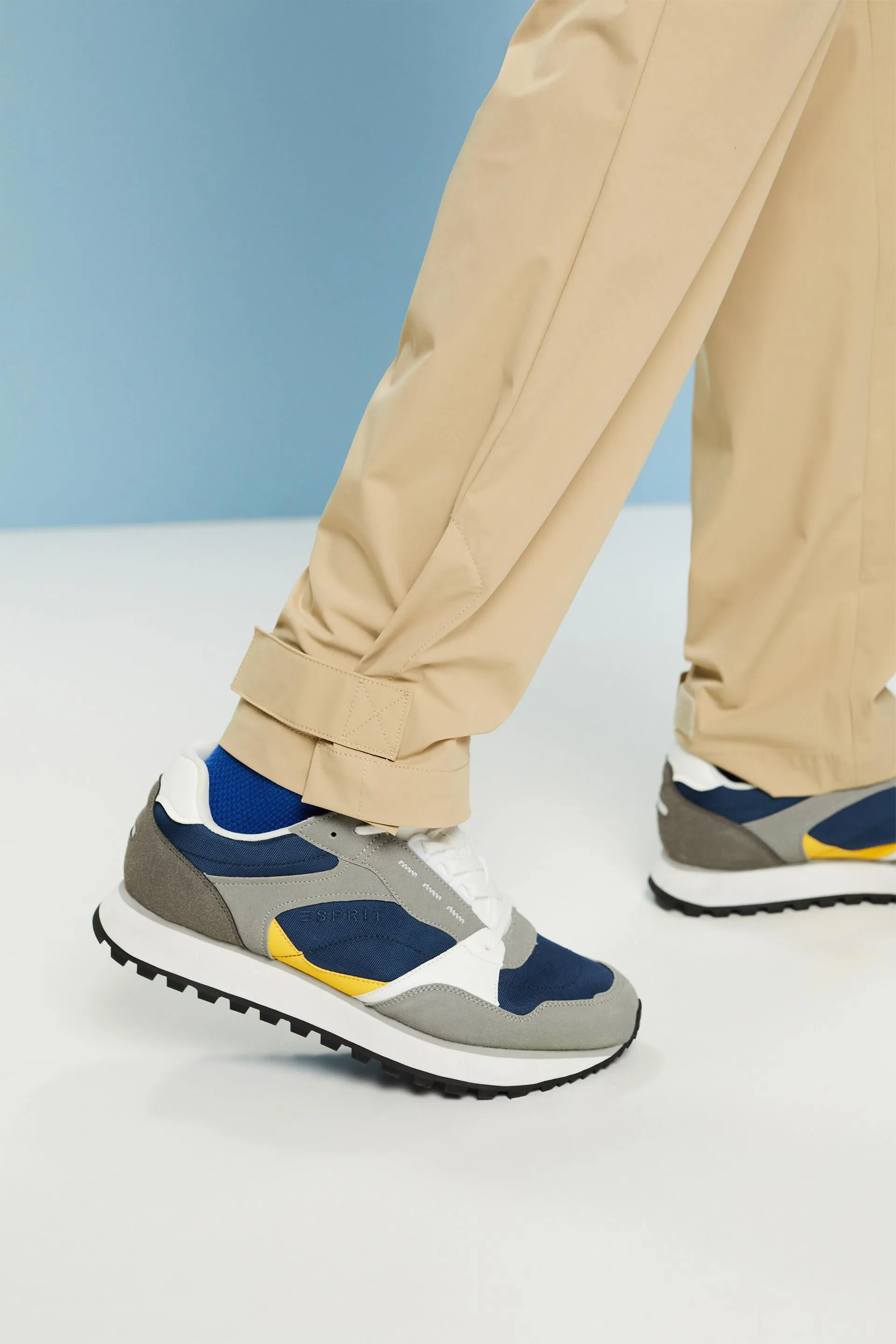 Pantaloni da ginnastica taglio dritto
