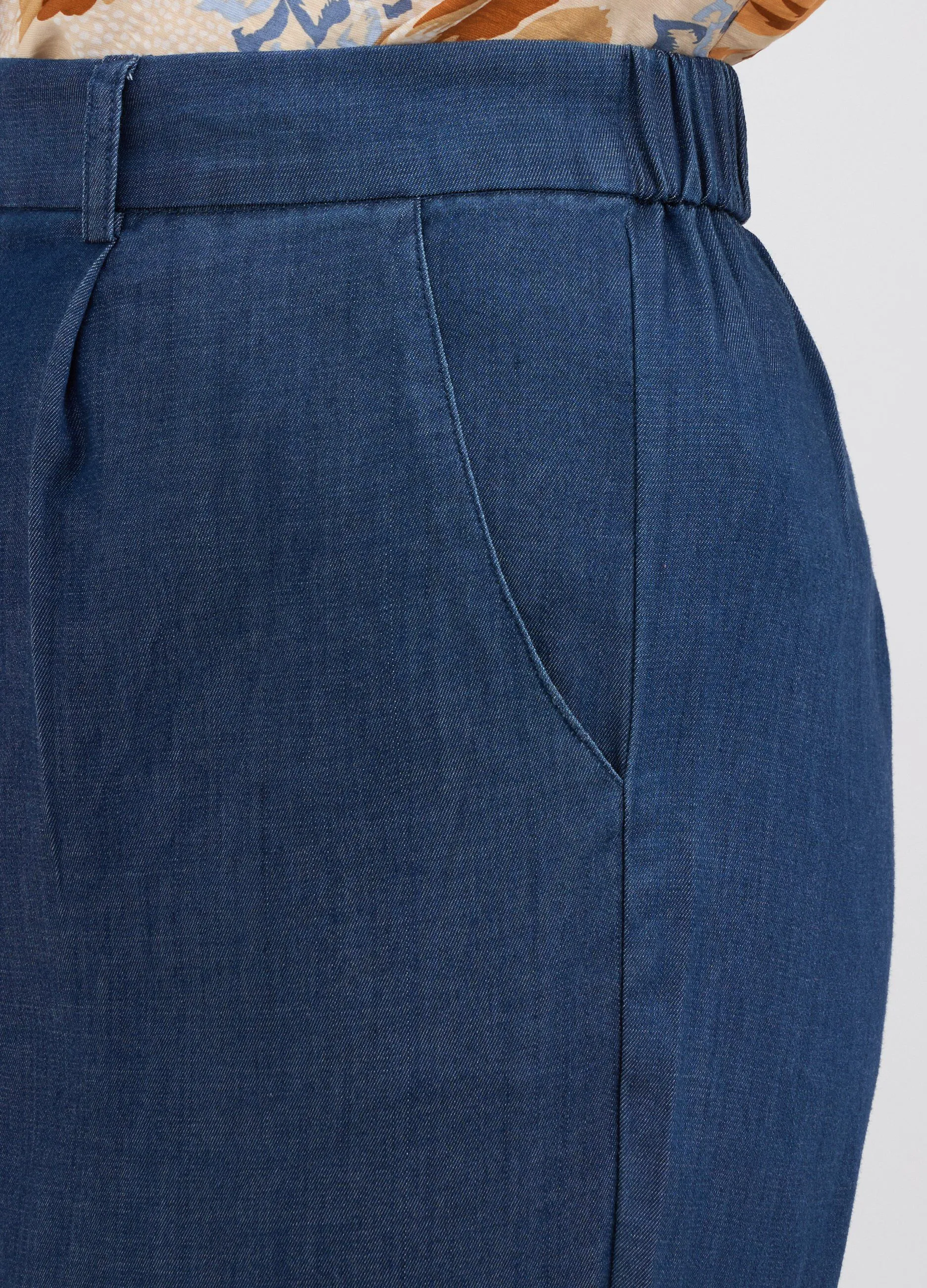 Pantaloni flare fit donna