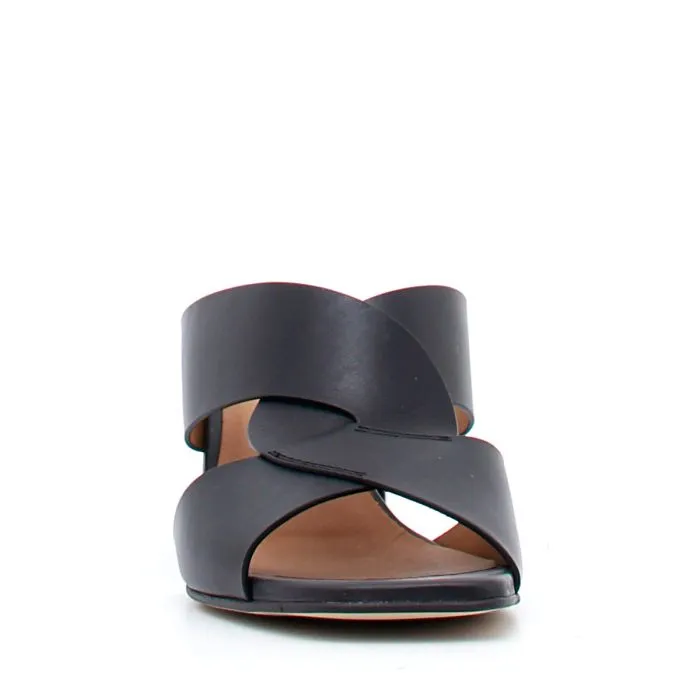 SANDALI IN PELLE