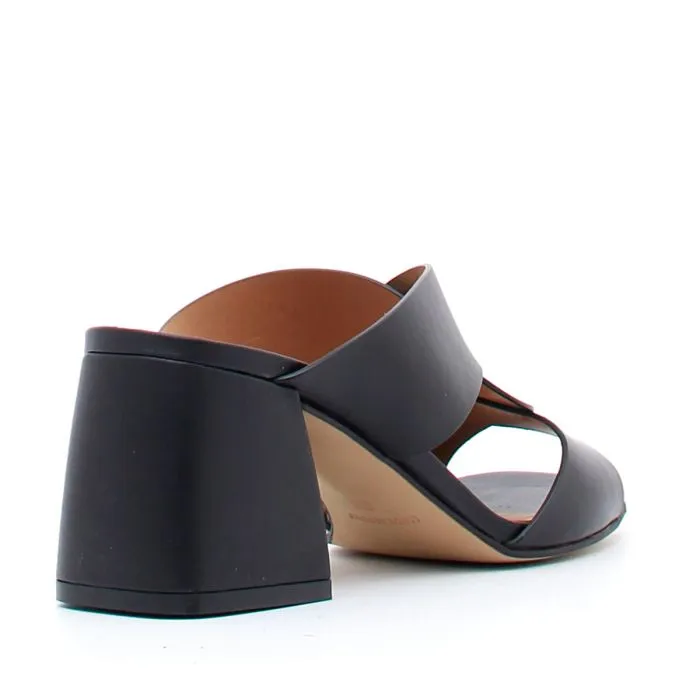 SANDALI IN PELLE