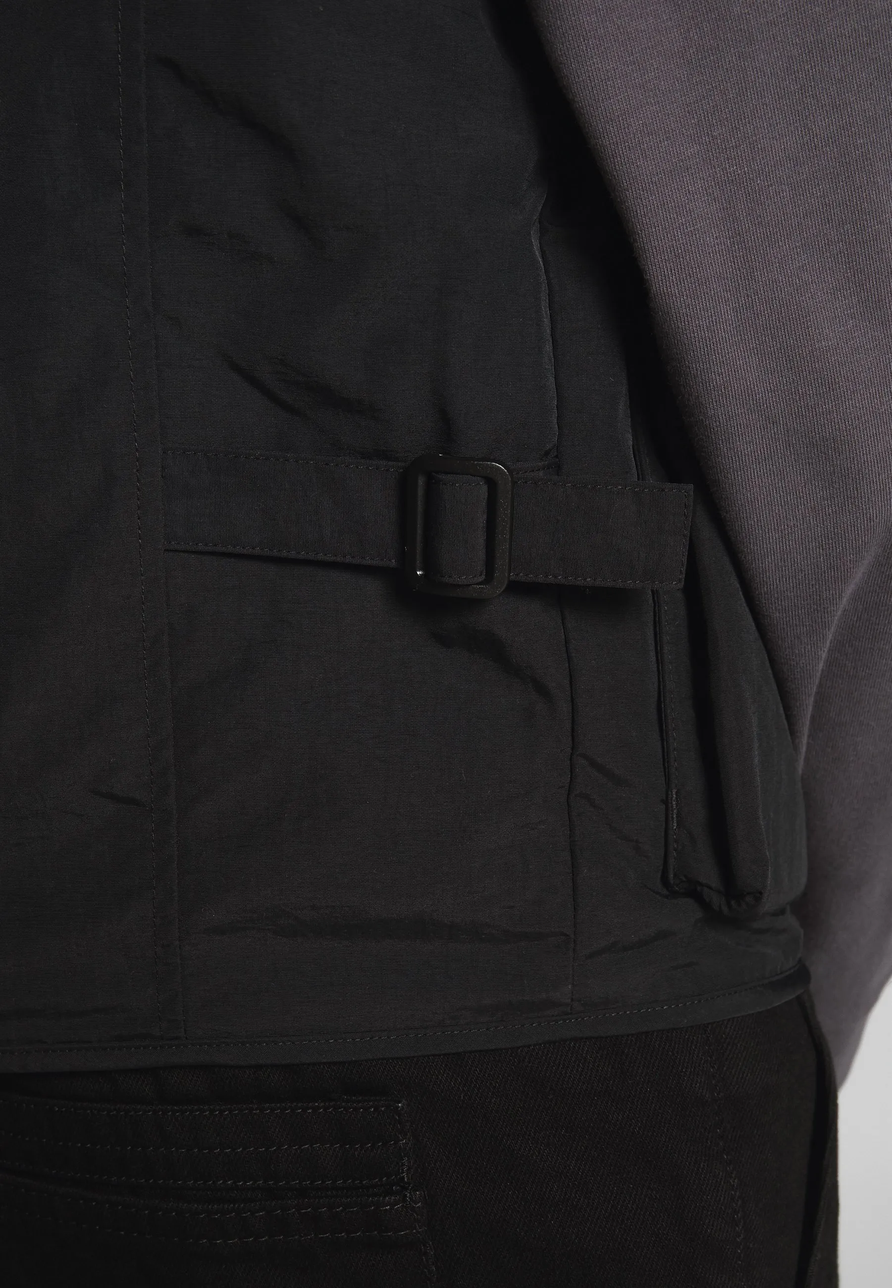 TACTICAL VEST - Smanicato